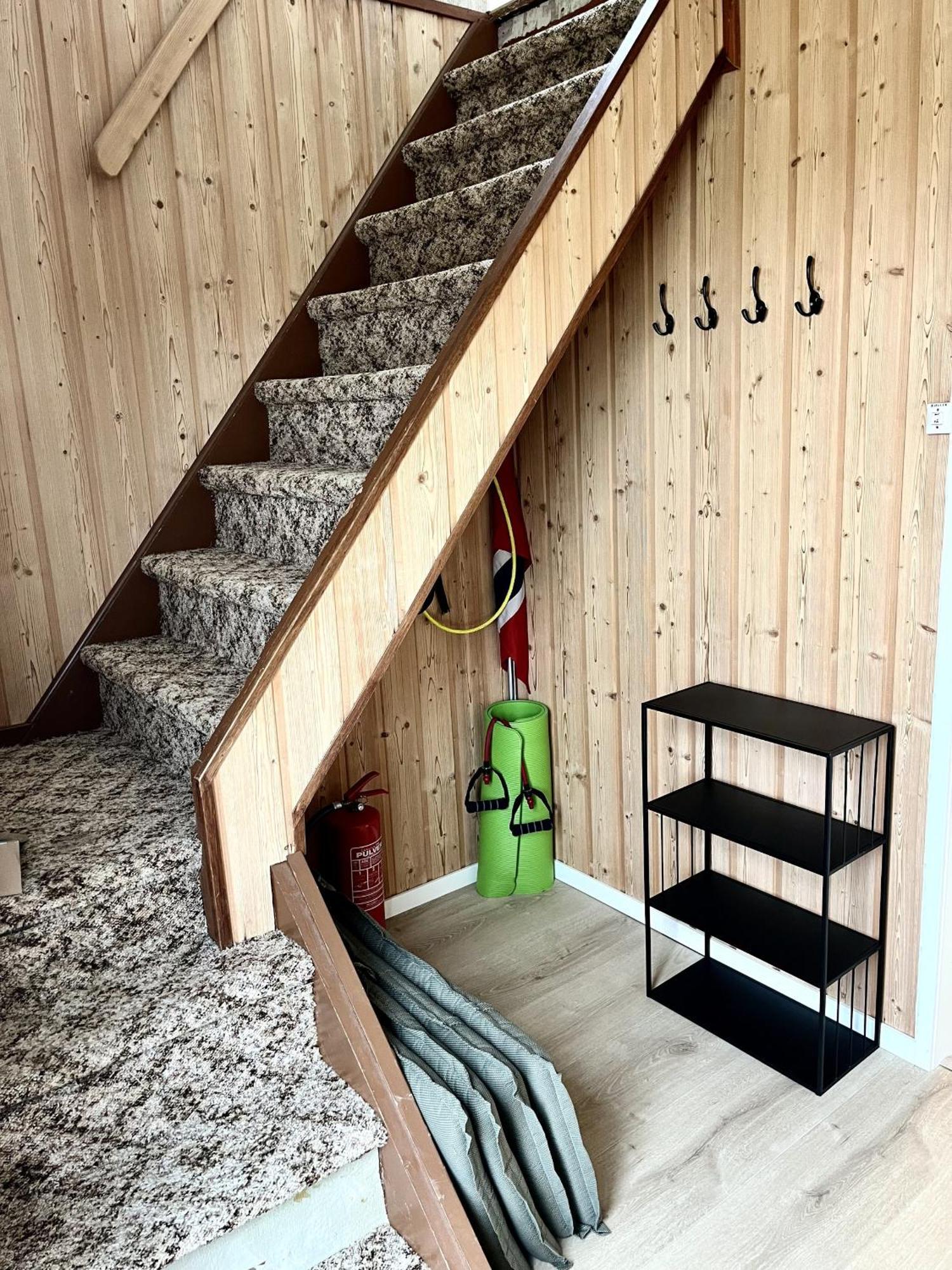 Koselig Nyrestaurert Hus Med Flott Utsikt! Villa ไรเนอ ภายนอก รูปภาพ
