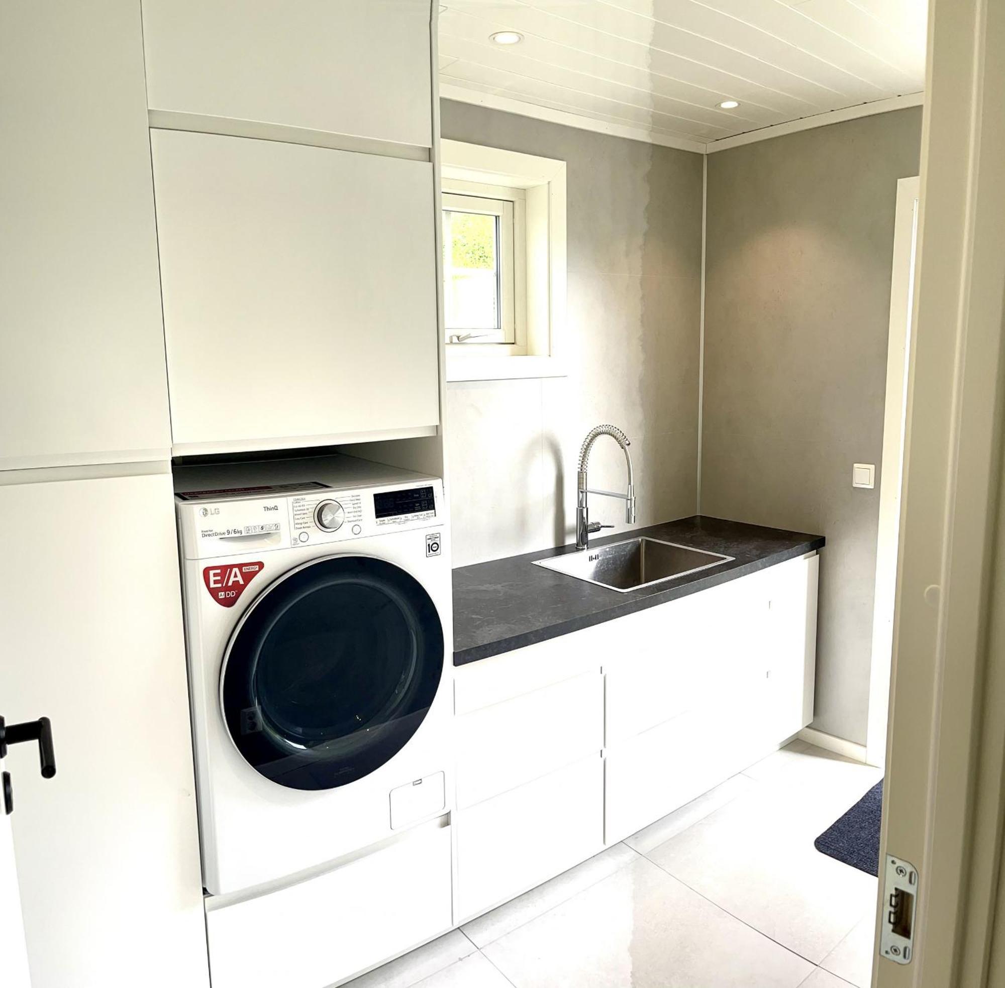 Koselig Nyrestaurert Hus Med Flott Utsikt! Villa ไรเนอ ภายนอก รูปภาพ