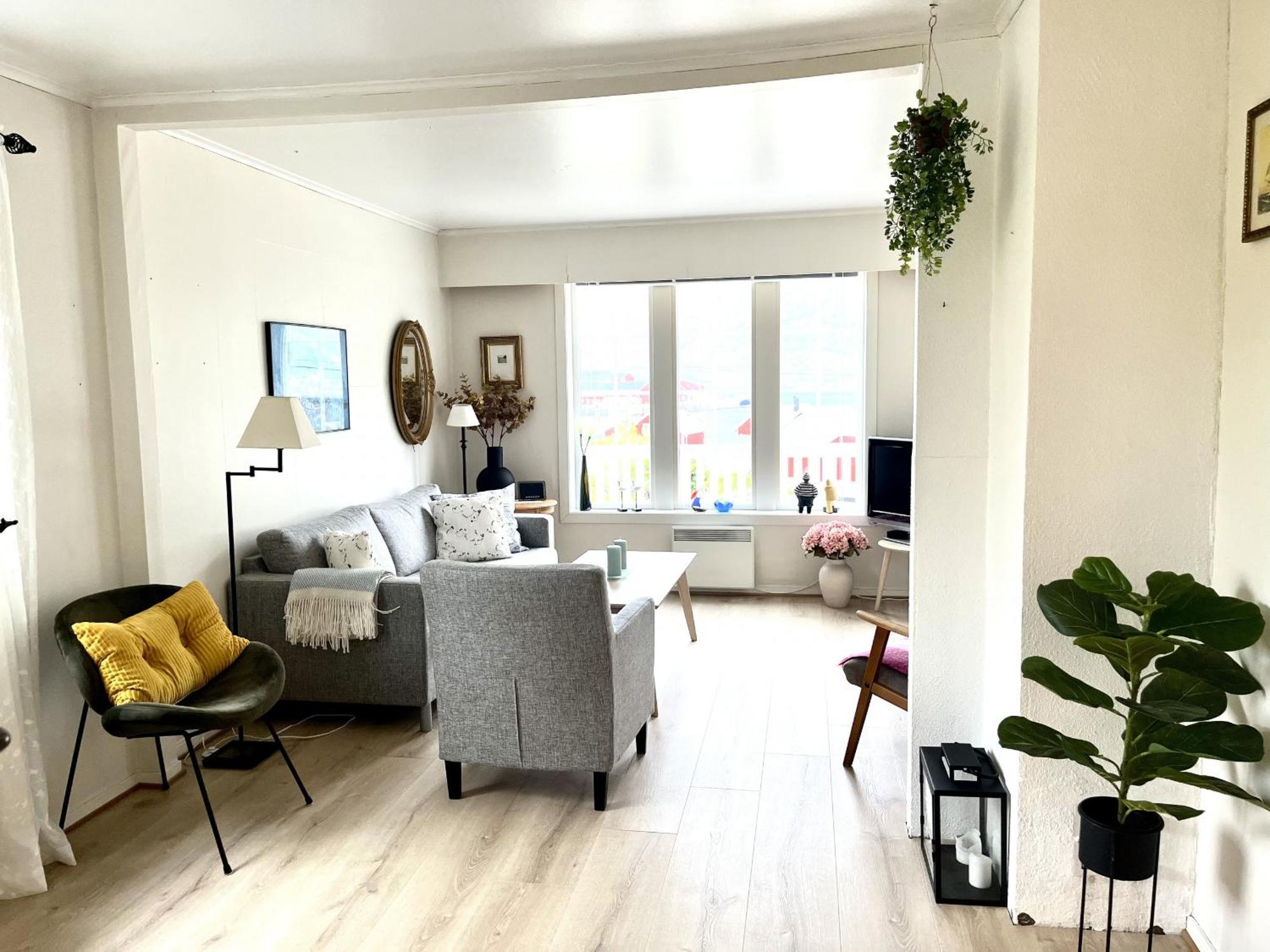 Koselig Nyrestaurert Hus Med Flott Utsikt! Villa ไรเนอ ภายนอก รูปภาพ